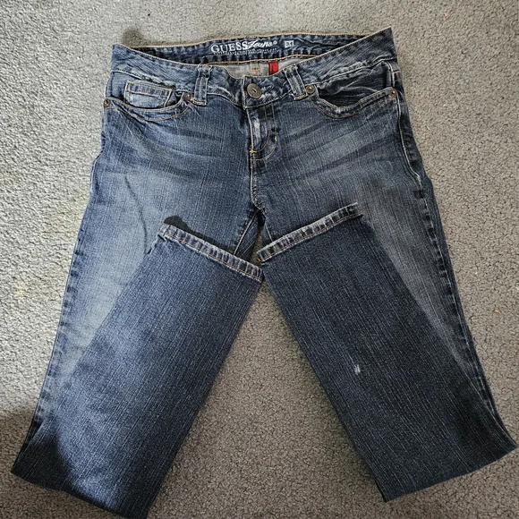 Guess Blue Cropped Ankle Jeans with Faded Denim - Picture 1 of 4